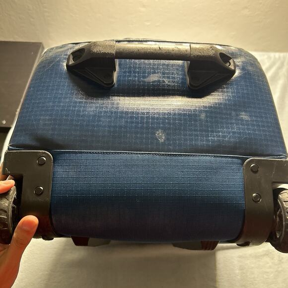 Patagonia Black Hole Wheeled Duffel Bag 70L Big Sur Blue Discontinued Gloss - Picture 4 of 16